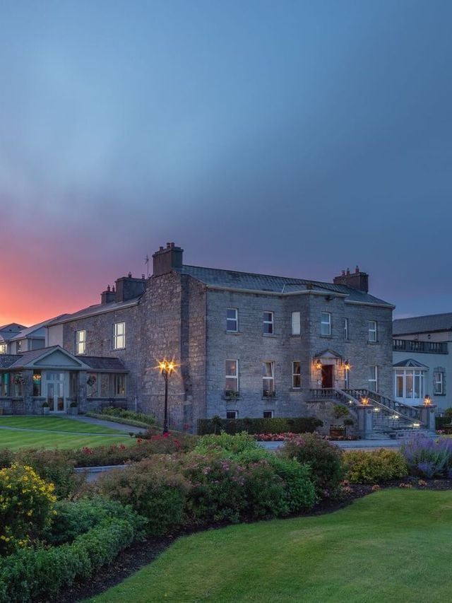 🌟 Galway's Grandeur: Glenlo Abbey's Timeless Charm 🌟