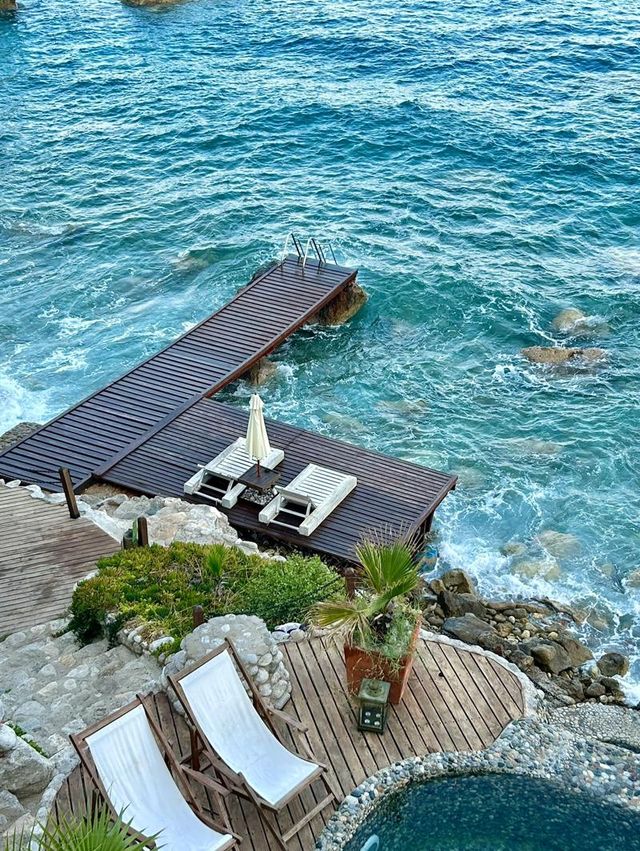 Turkey's Nautical Hotel: A Cliffside Paradise