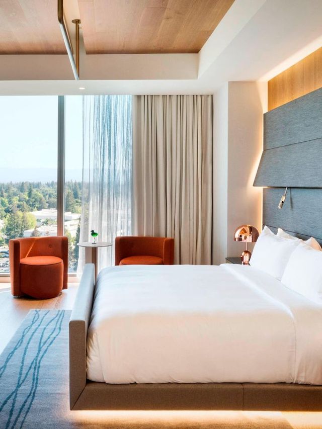 🌟 Menlo Park Marvels: Discover Hotel Nia's Charm 🏨✨