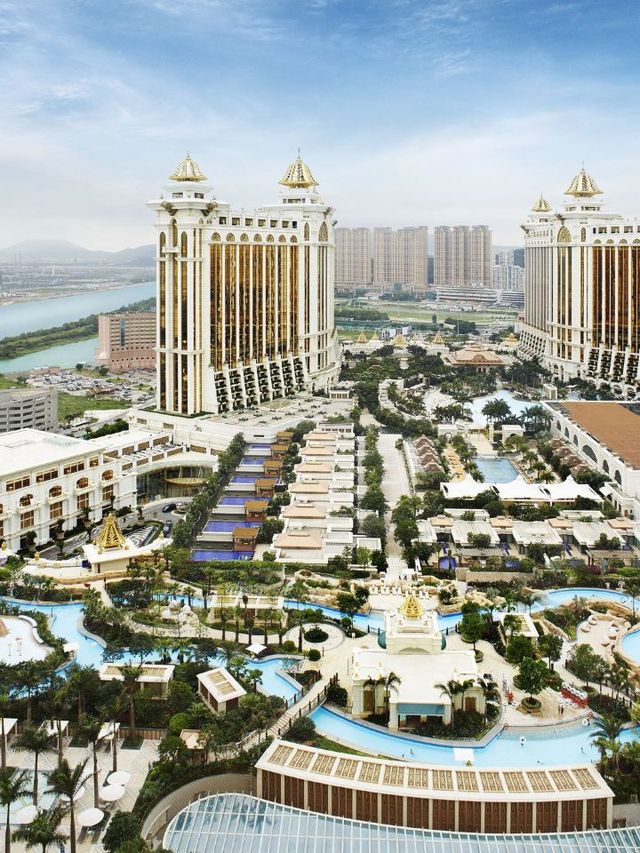 🏯✨ Macau's Luxe Retreat: Okura Hotel's Serene Splendor 🌸