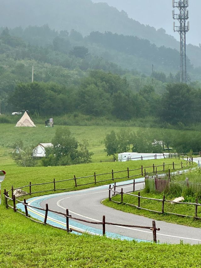 夏日避暑天堂，海坨山谷的正确打开方式