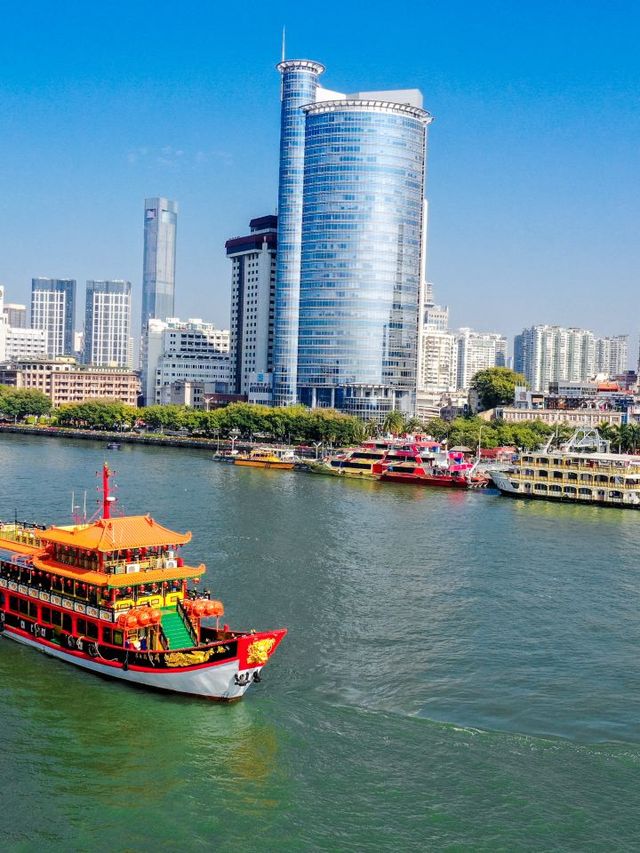🌊 Xiamen's Top Maritime Gems: Sail, Dine, and View! 🚢