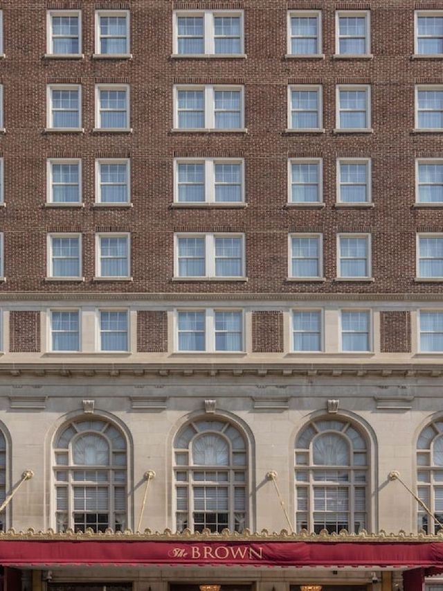 🏨✨ Louisville's Luxe Sleeps: Brown Hotel Highlights ✨🏨