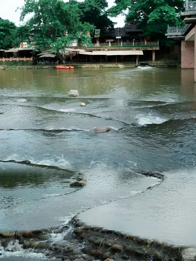 戶外耍水地，享受清涼潑水