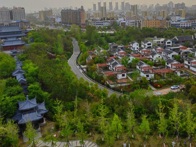 鄂豫皖三省交界的小縣城，被稱為“全國將軍第一鄉”