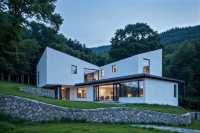 來龍棲山就住這家帶私家園林的老許小院吧。