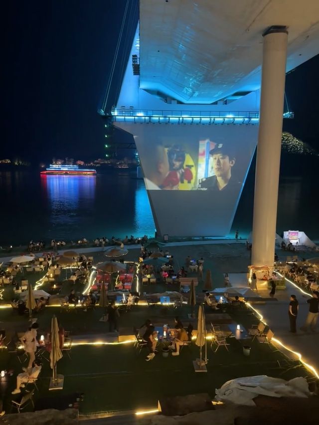 宜昌江邊的浪漫之旅。