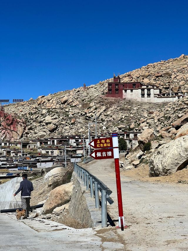 佩枯措直播：點會有咁碧藍嘅湖同清晰嘅雪山。