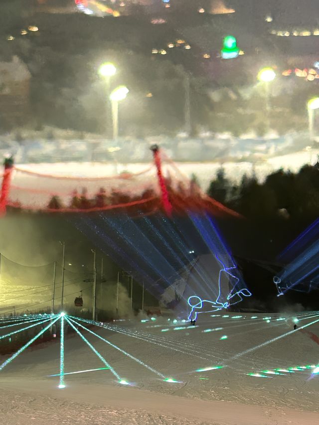 滑雪新手變身冰雪奇緣女主的奇幻之旅。