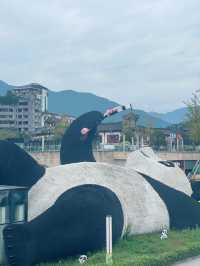 都江堰就住這兒，露營、泡湯、上房揭瓦