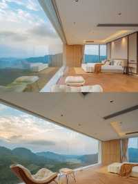 懸崖上無邊泳池和360°立體山景的酒店