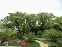 輔德里公園—疊石瀑布、杜鵑花海