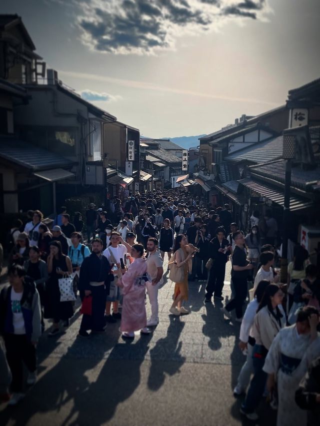 打卡京都熱門地標清水寺，好睇好玩又好食