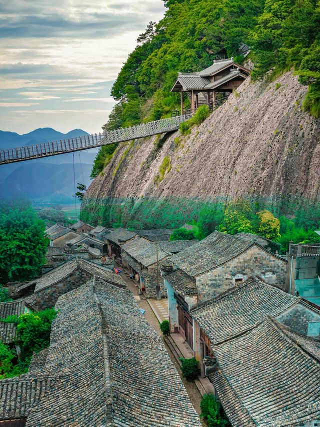 神仙居懸空棧道實拍！腳軟警告敢挑戰