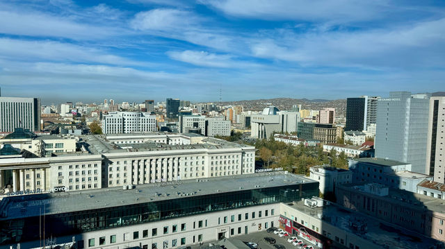 Centrally Located Hotel with Pleasant Amenities