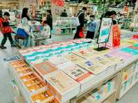 📚 深圳書城｜像百貨公司一樣的超大型書店！