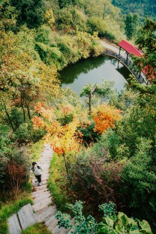 คู่มือการเดินป่าสำหรับชาวเมืองฉางชา – บันทึกยอดเขาอันน่าทึ่งทั้ง 5 แห่งนี้ไว้!