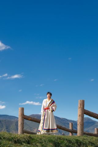 A Hidden Vacation Paradise Between Mountains and Sea