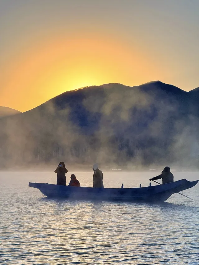 2025.11.22！！！瀘沽湖的晨霧美瘋了！！！！！！！！