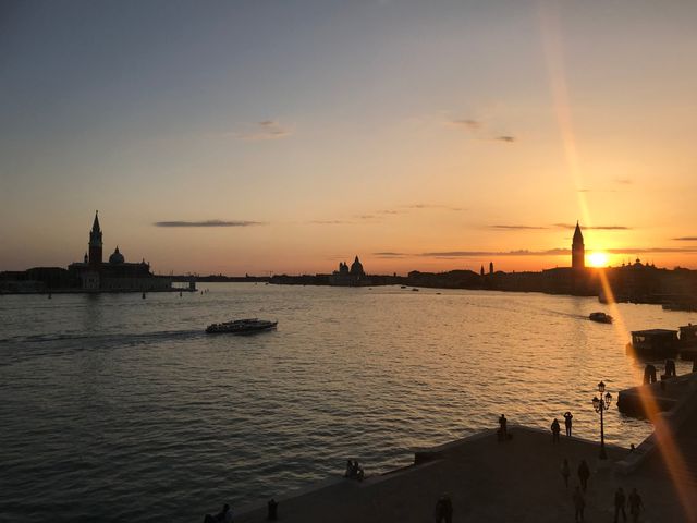 **威尼斯|布奇托羅酒店,美景與浪漫的完美結合** 酒店:布奇托羅酒店 地址:Caste **威尼斯|布奇托羅酒店,美景與浪漫的完美結合** 酒店:布奇托羅酒店 地址:Caste