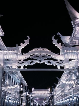 Is it worth visiting Wansui Mountain & Qingming Riverside Landscape Garden in Kaifeng? 