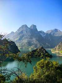 深藏於桂西群山之中的浩坤湖～秋天才是最好的觀賞時節