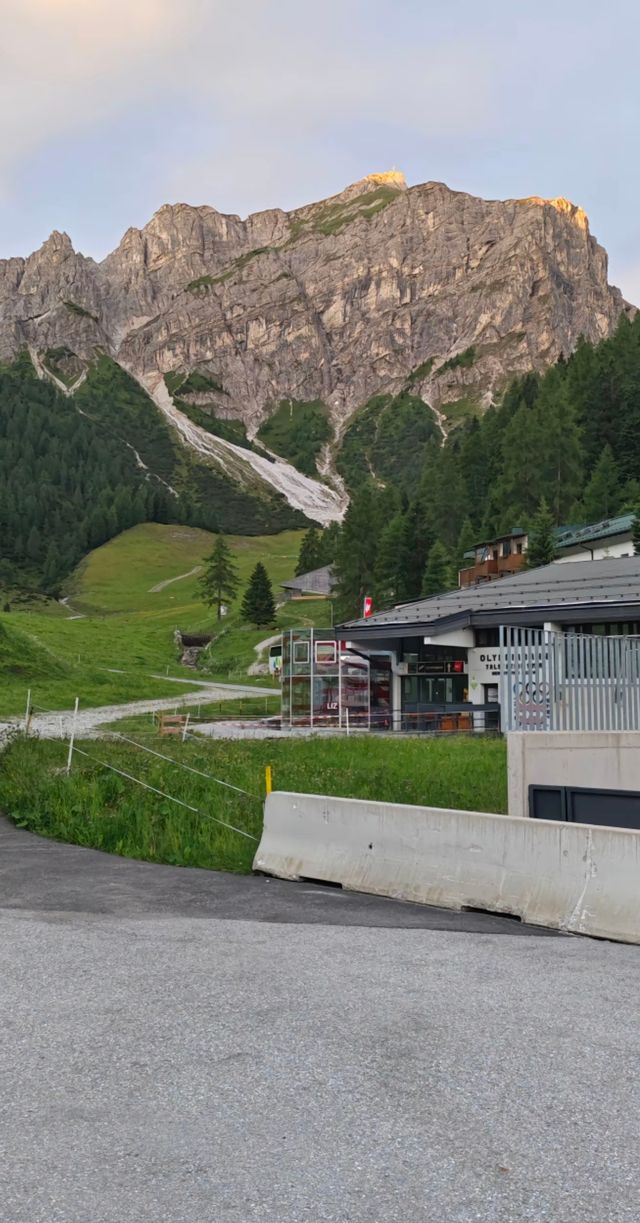 瑞士格林德瓦攻略|住進明信片裡的童話小鎮 瑞士格林德瓦攻略|住進明信片裡的童話小鎮