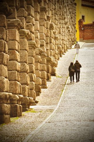 For Snow White’s journey to the romance and fairy tale of Segovia