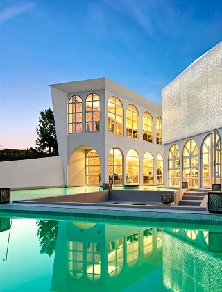 Narati Fengshen Homestay Wusun Xiale Art Inn! A secluded experience with snow-capped mountains and grasslands right outside your window