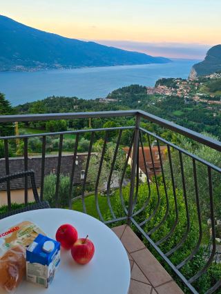 Mount Bardo on the shores of Lake Garda | Encounter the most romantic mountain and lake scenery in Northern Italy