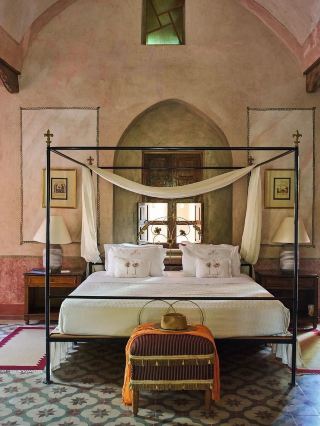 Stay at the Luxor Oasis Palace | Watch the Nile sunset from your bed