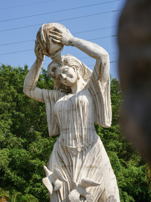 【古書】世界の広場と彫刻 SCULPTURES IN PUBLIC PLACES 広州の穴場アートパークは人が少なく無料で写真映え抜群！ | Trip.com 広州