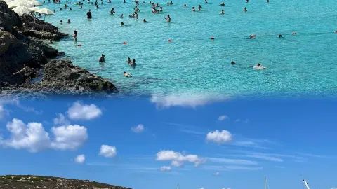 Laut Jelly Malta yang Menakjubkan dengan Katamaran. — traveler post in Bugibba