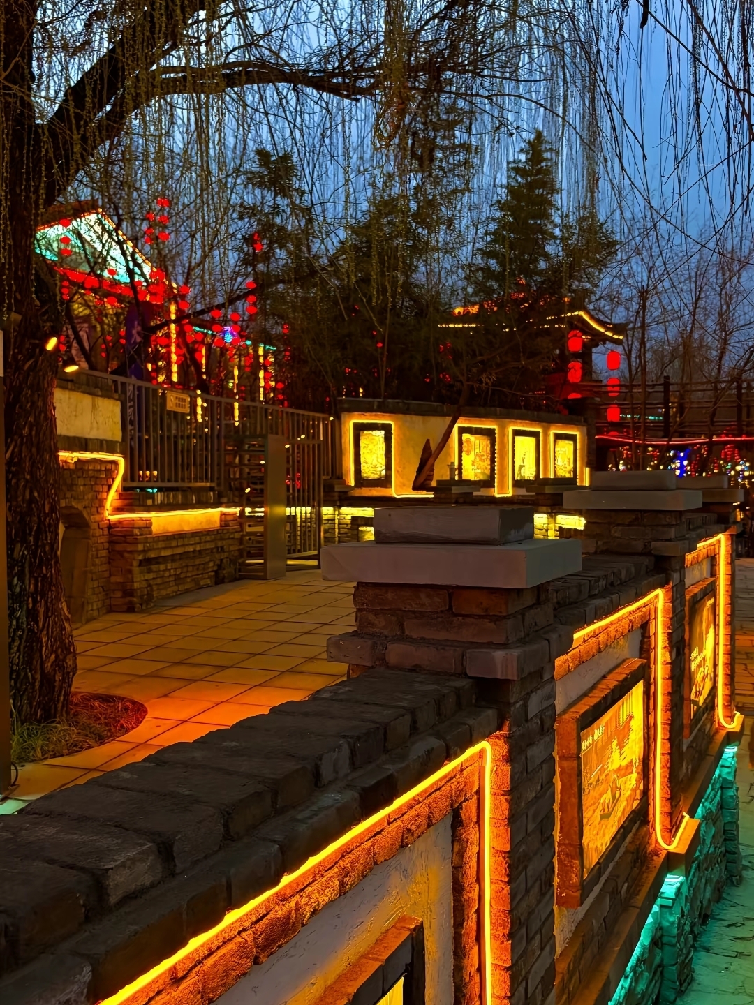 Around Xi'an | Zhouzhi Water Street: Experience a Northern water town's lights without traveling to the south