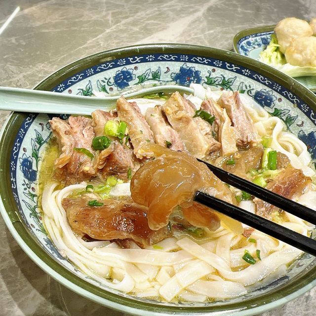 🤩 尖沙咀超抵食崩沙腩河