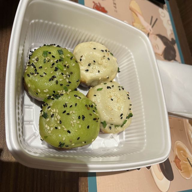 横浜中華街で食べ歩き