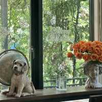 เอื้องหลวงจันท์ รีสอร์ท&คาเฟ่ดอกไม้ CHANTHABURI