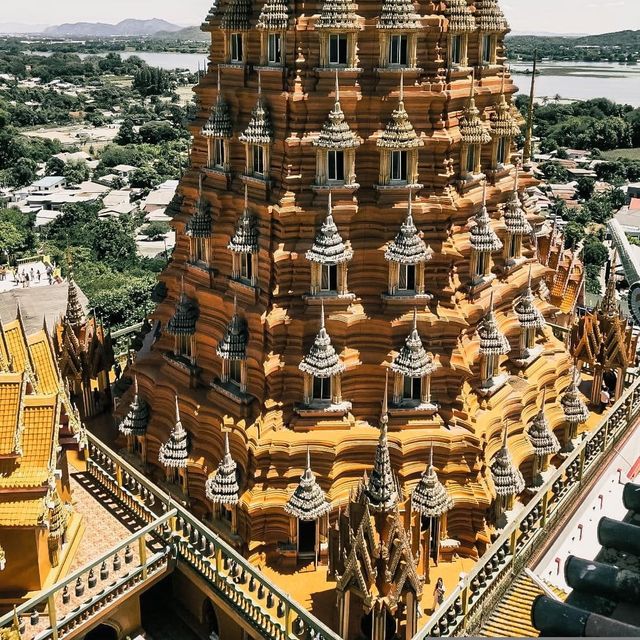 วัดที่จ.กาญ ที่วิวอลังการ ฟุดๆ 