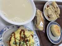 內湖來來豆漿，24小時營業，在地人宵夜的好夥伴