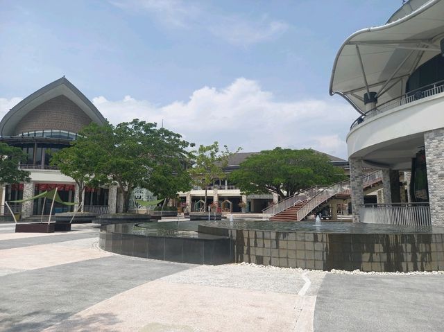 Plaza Lagoi