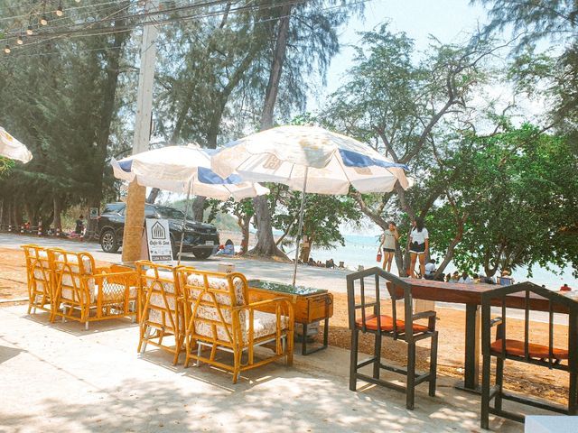 แอท ซี  Cafe@sea หาดสอ 