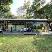 A Chill Afternoon at Ayala Triangle Gardens