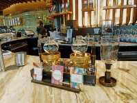 พาทัวร์คาเฟ่สตาร์บัคที่ใหญ่ที่สุดในไทย