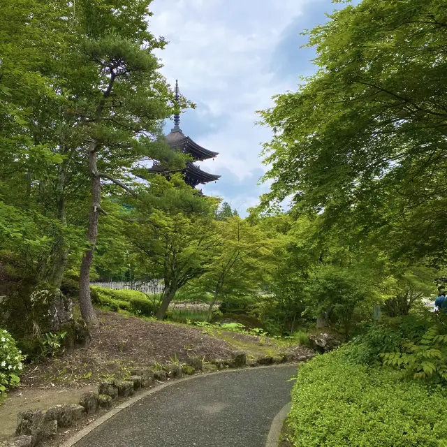 仙台「定義如来西方寺 五重塔」平和を祈念するシンボルの塔