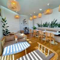 Lark Cafe พิจิตร