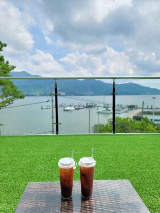여유롭고 느긋한 여름휴가는 여기🏝