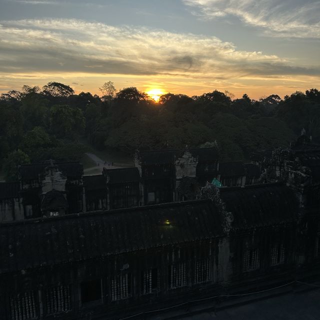 【カンボジア旅】　神秘的なアンコールワット遺跡