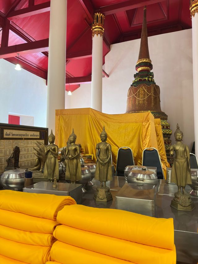 📍“เกิดมาชาติหนึ่งขอได้กราบพระบรมธาตุเมืองคอน”