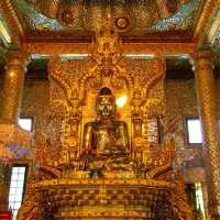 เจดีย์โบตะทาว (Botahtaung Pagoda)