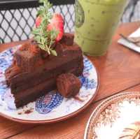 ฮาเตียน คาเฟ่ พระนคร